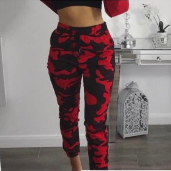 VIP Pants - Red camo joggers